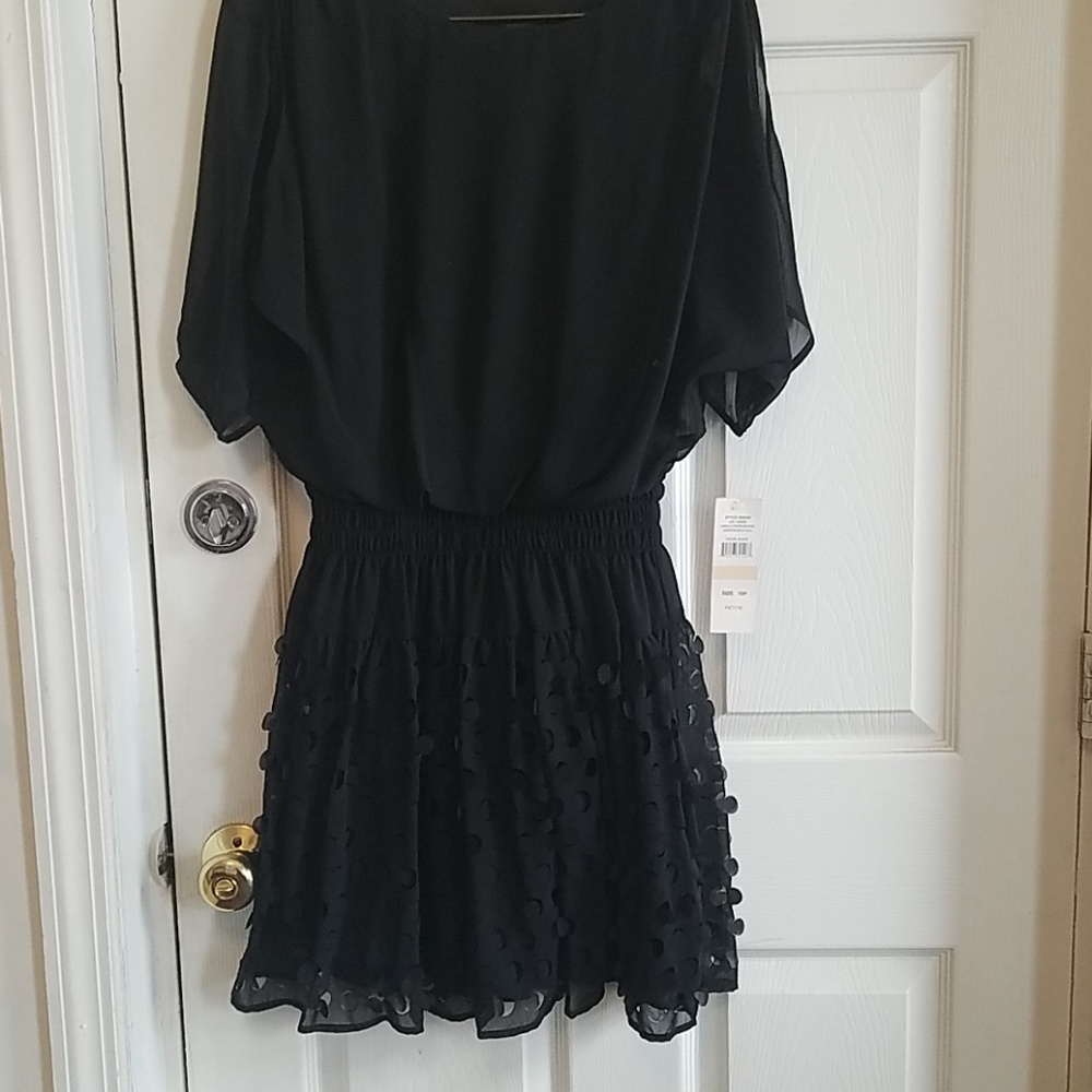 Dress - Picture 3 of 7